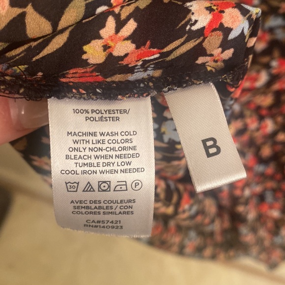 LOFT floral blouse - Picture 4 of 4